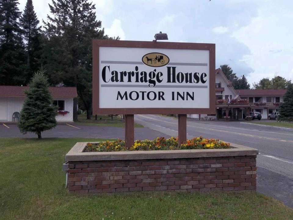 Carriage House Motor Inn Lake Placid Esterno foto